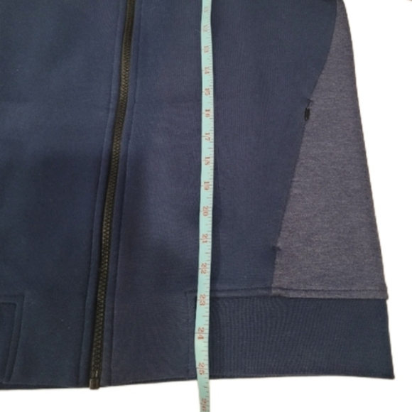 Core 10  Women's Size M  Tech Fleece  Fitted Bomber Full-Zip Jacket 2-Tone Blue - Picture 9 of 13